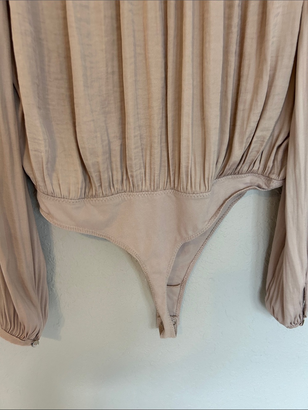 Intimately Free People Bodysuit Small Dusty Mauve Smocked Long Sleeve V Neck - Picture 6 of 8
